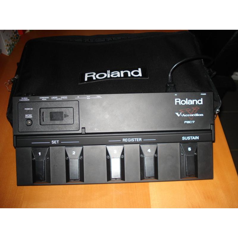 Accordeon Roland FR7