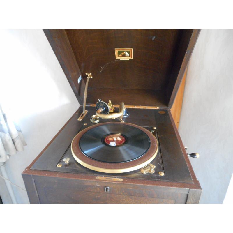 His masters voice 78 RPM Platenspeler in kast