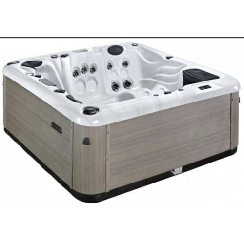 TOP JACUZZI DE OEM3 DADELIJK LEVERBAAR