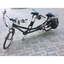 Elektrische tandem met lage instap