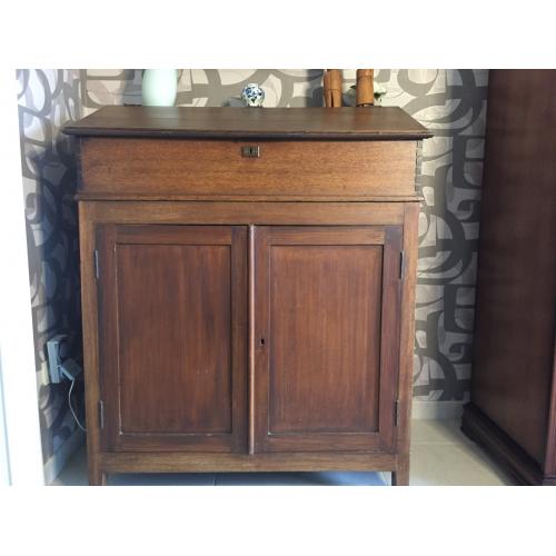 Antieke secretaire