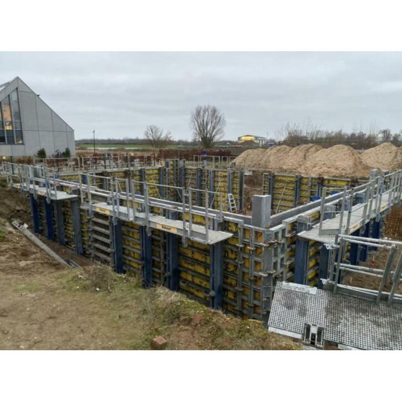 300m2 Betonbekisting Kelderwanden Bekisting Beton