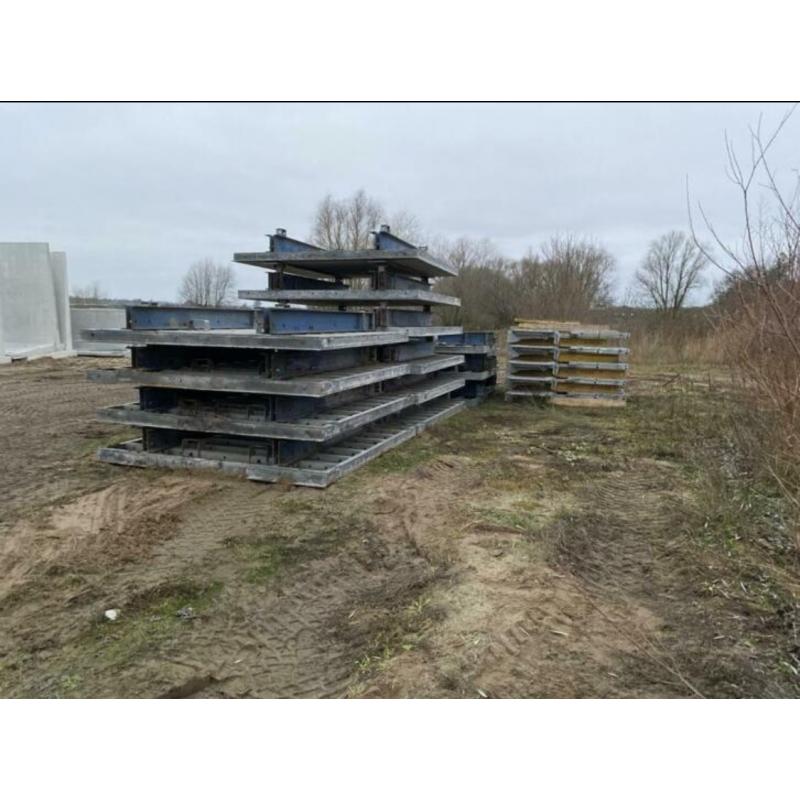 300m2 Betonbekisting Kelderwanden Bekisting Beton