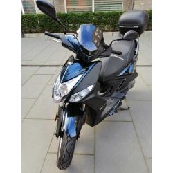 Te koop mooie Kymco Agility 16  50 uit 2021 zgan