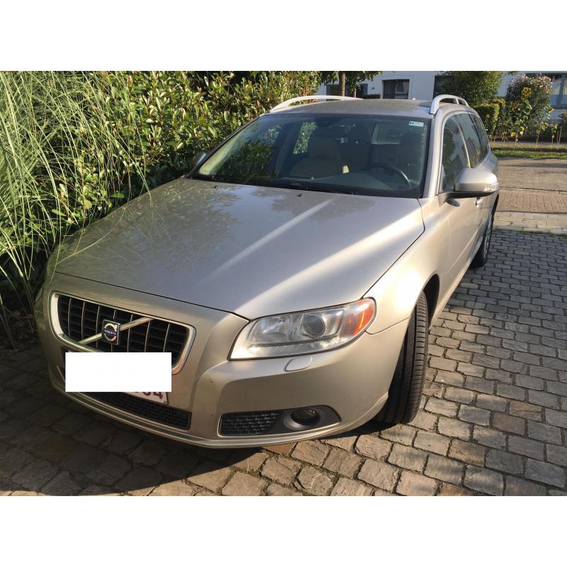 Perfecte Volvo V70 met leren bekleding en automaat