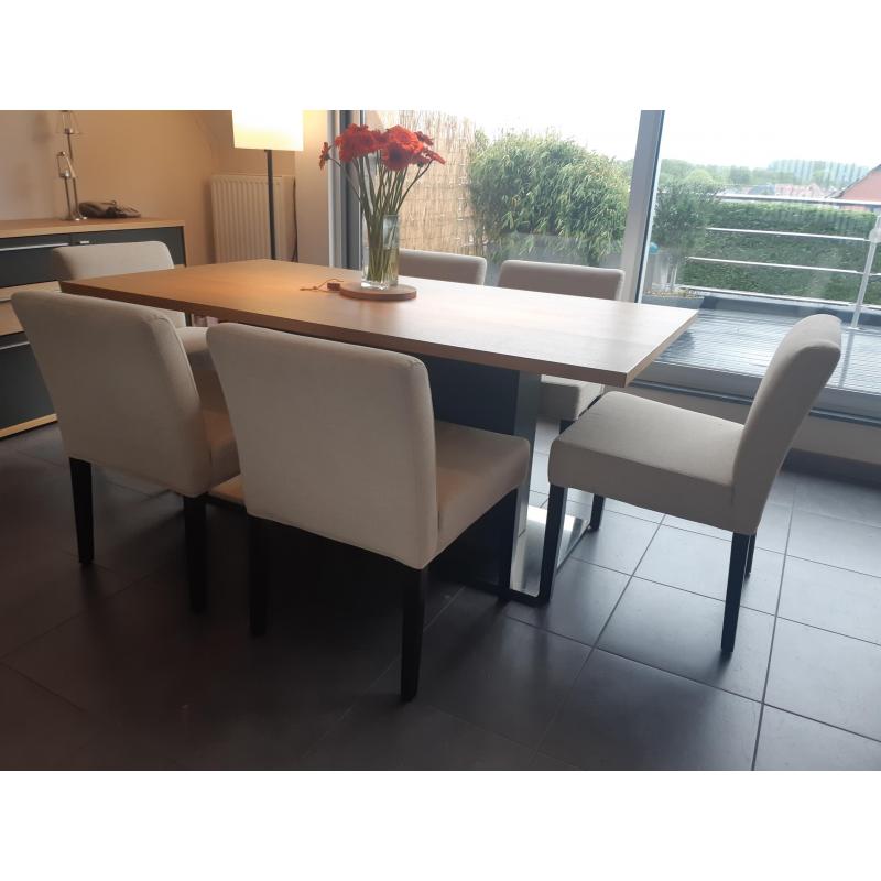 HULSTA TAFEL MET 6 STOELEN