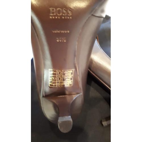 Pumps donkerbruin van Hugo Boss maat 38,5