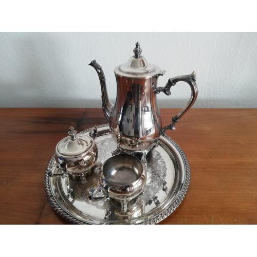 Verzilverde koffieset of theeset International Silver Co.