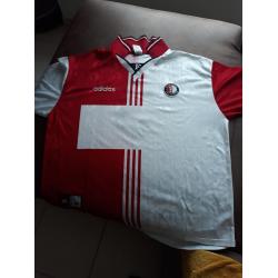 Voetbalshirts te koop