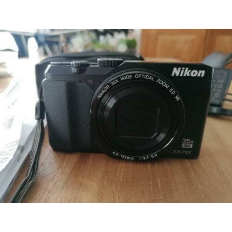 Nikon Coolpix À 900