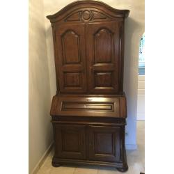 Mooie SECRETAIRE KAST  hal- living