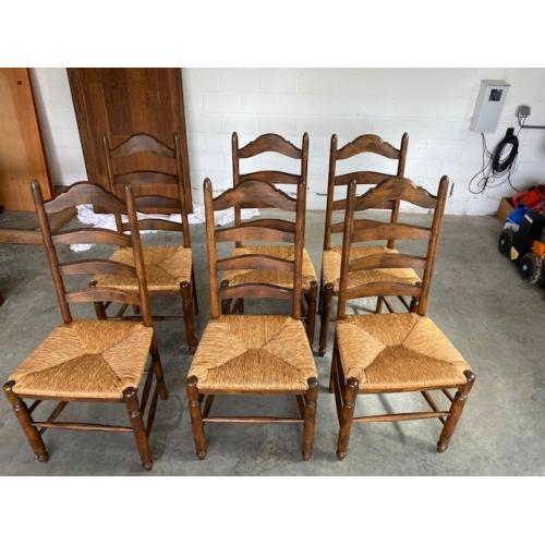 6 eiken stoelen met biezen