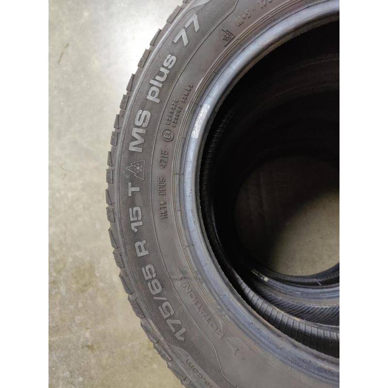 Winterbanden set VW Polo 175/65 R15 in goede staat