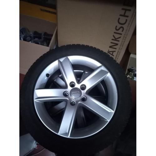 autobanden en velgen 225/50R17 94H