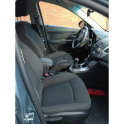 Chevrolet Cruze Stationwagon 1.6 LT Benzine