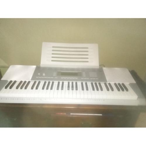 keyboard merk Casio LK-280
