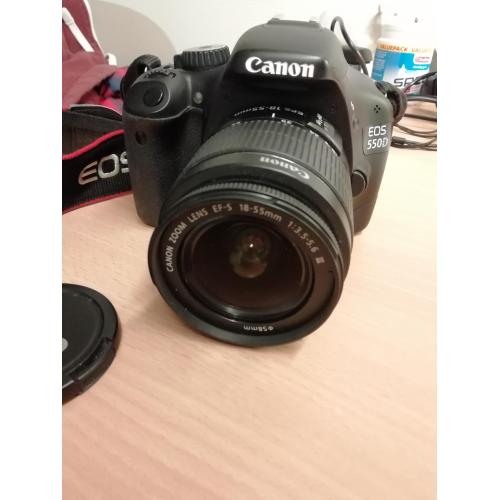 Canon EOS 550D met lens en oplader