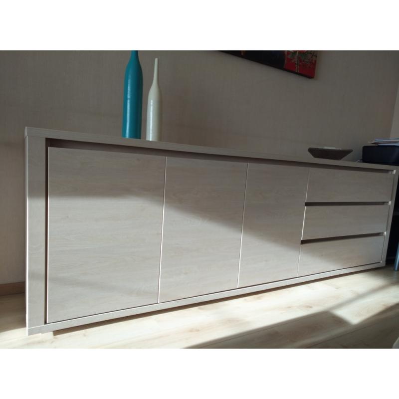 Dressoir of volledige eetkamer te koop