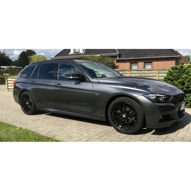 Te koop BMW  318i TOURING DARK SHADOW SPORT EDITION