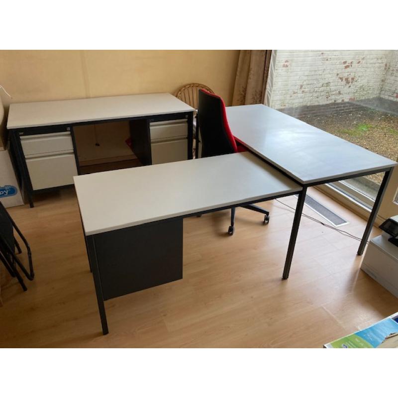 Bureau 2x (wit, merk Emmein)