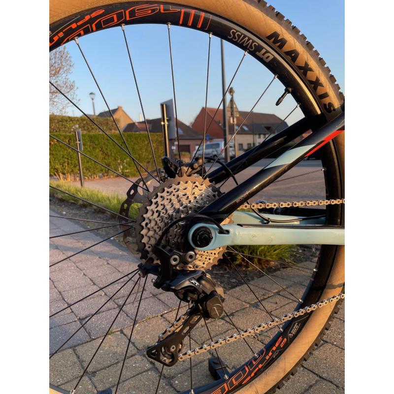 MTB Full Suspension Carbon