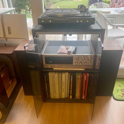 Dual lp speler, Kenwood versterker, B&O boxen en kast