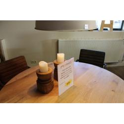 Elegante leuke klooster eettafel nu 299,-