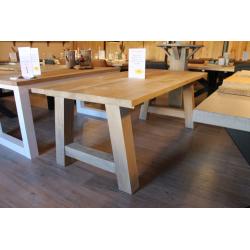 Elegante levendige steigerhouten tafel nu 289,-