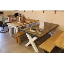 Éénmalige leegverkoop kloosterhouten tafel €299