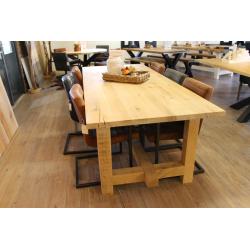 Éénmalige Sale kloosterhouten tafel nu €299