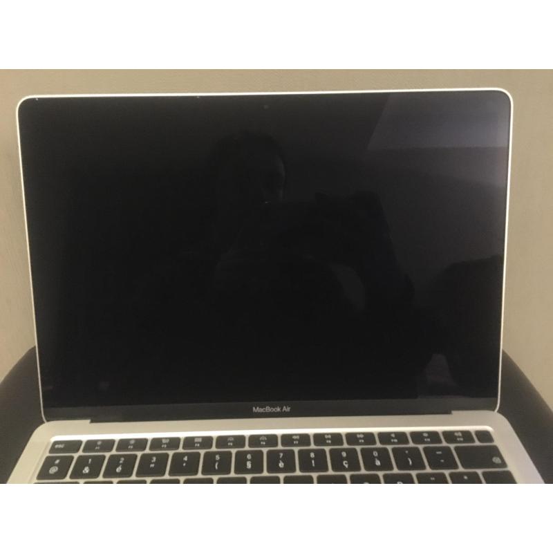 Apple MacBook Air - Retina, 13 inch, 2020