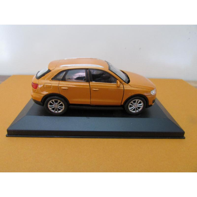 AUDI Q3, 1:43