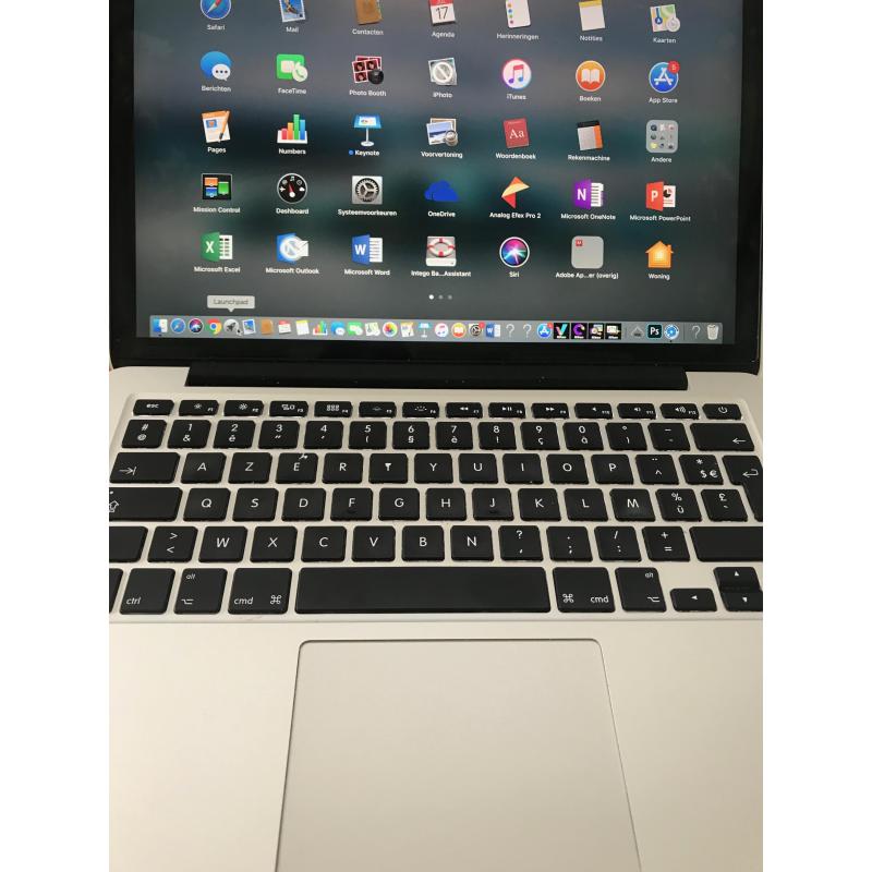 Macbook pro 13 inch (early 2015)