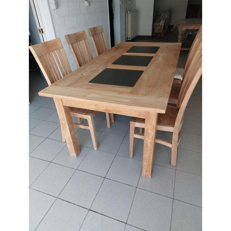 Eettafel   stoelen