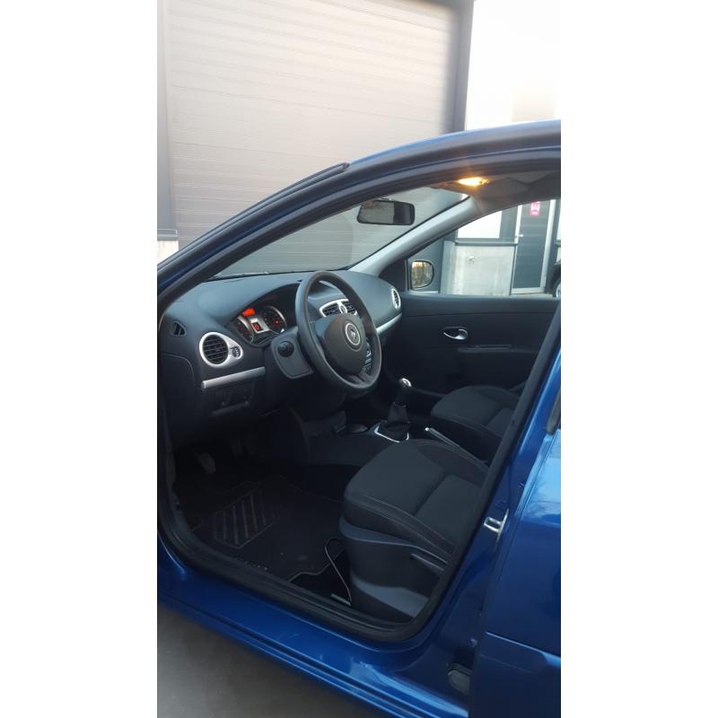 Renault Clio benzine 74.000 km