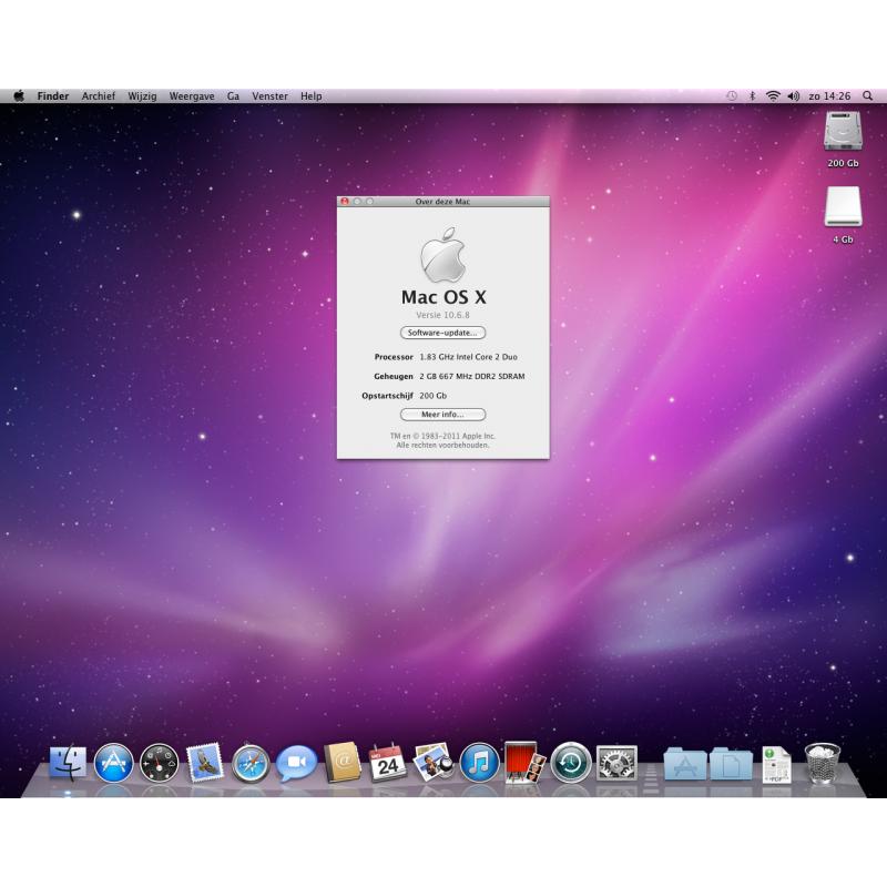 Te Koop Mac Mini 2.1 Intel Core 2 Duo met Serienummer YM8331ZAYL1 met 1,83 Ghz en een Apple Toetsenbord en een Apple Mighty Usb Muis.