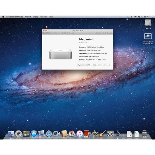 Te Koop Mac Mini 3.1 met 2,26 Ghz Intel Core 2 Duo YM008BCA9G5 met draadloos internet en de stroomadapter en een Apple Usb Toetsenbord met draad en een Apple Mighty Usb Mouse met draad en een Mini Externe Iomega Harde Schijf met 500 Gb.