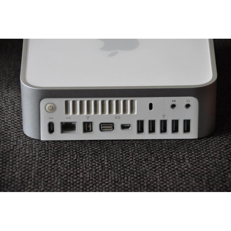 Te Koop een Mac Mini 2.1 Intel Core 2 Duo met Serienummer YM8331ZAYL1 met 1,83 Ghz met draadloos internet en een Video Verloop Dvi naar Vga of Dvi naar Hdmi.