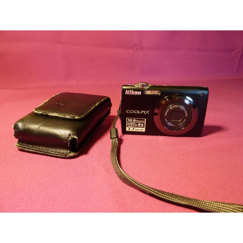 Nikon Coolpix S3000 12MP