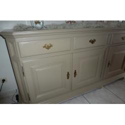 DRESSOIR