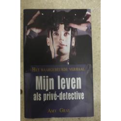 12 oa Roman Boeken ( zie lijstje onderaan ), ook Thrillers