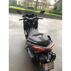 Scooter merk Yamaha 300 cc