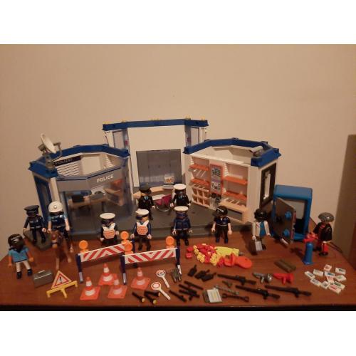 Politiebureau & veel accesoires Playmobil.