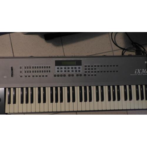 Korg iX300 Werkstation