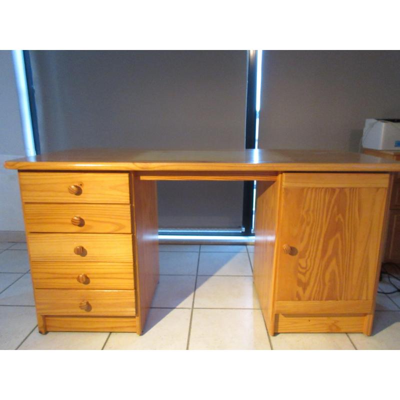 Wood desk