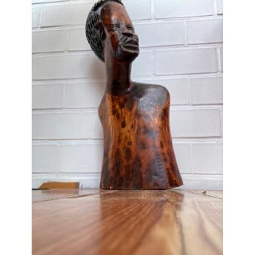 houten beeld van Congolees