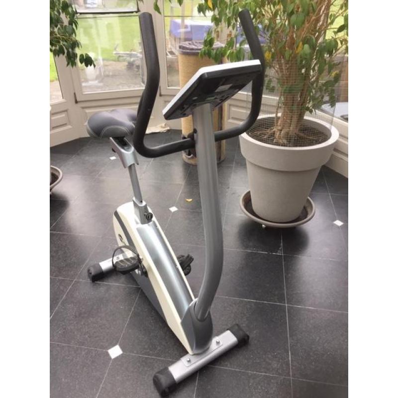 Fitness- apparaten ( o.a. Kettler Golf)