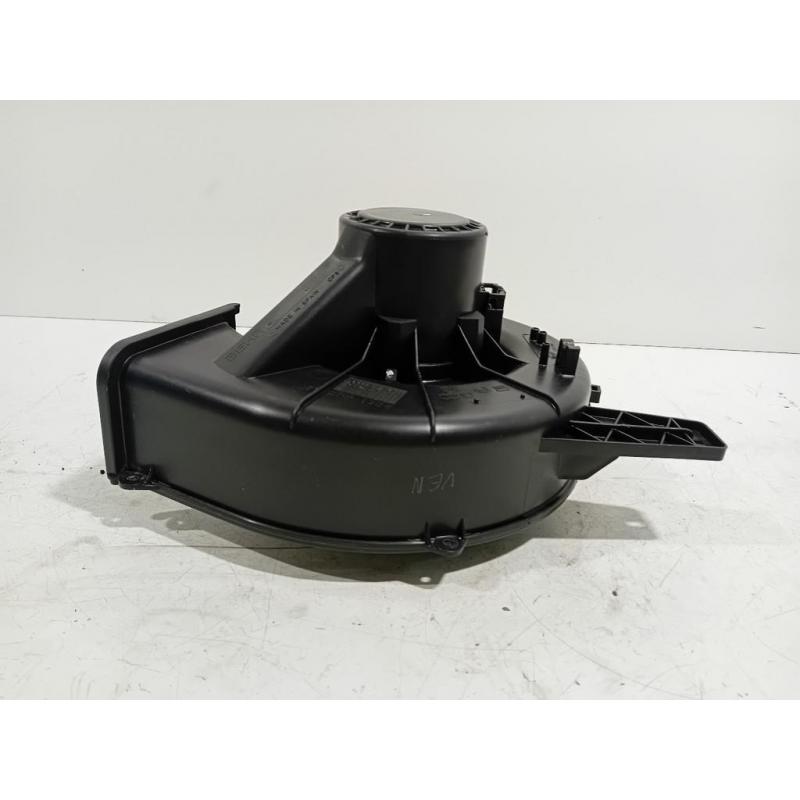 KACHEL VENTILATORMOTOR Seat Ibiza ST (6J8) (6R1819015)