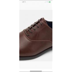 Chaussures classique neuf emballé taille 42