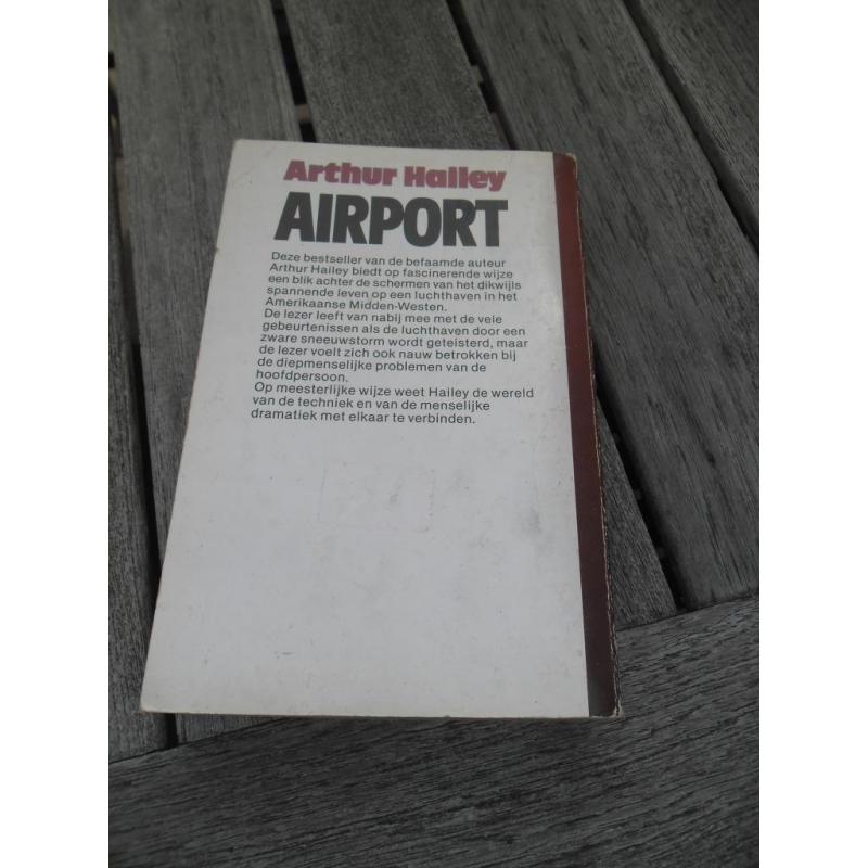 Arthur Halley: Airport